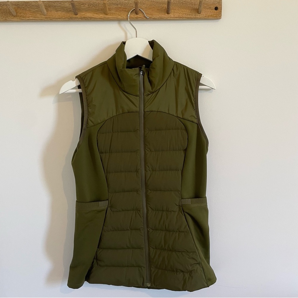 Lululemon Down for It All Vest Sz8 Moss Green